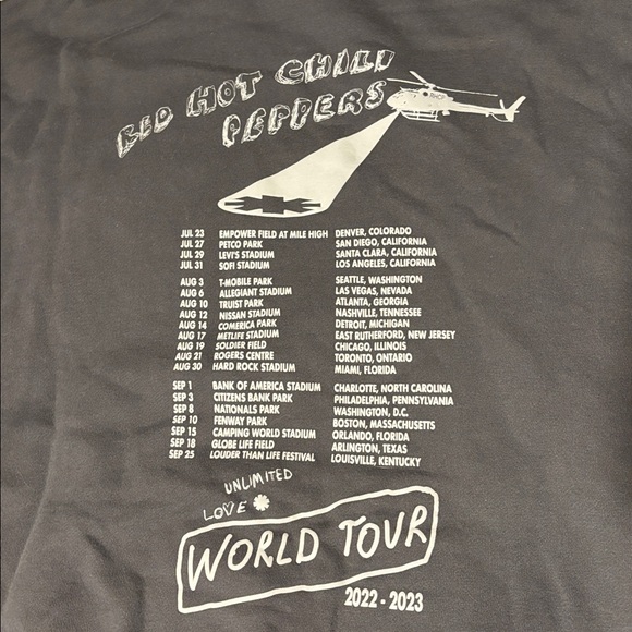 Red Hot Chili Peppers tour hoodie - Picture 7 of 10